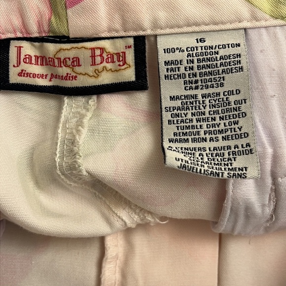 Jamaica Bay ladies shorts - Picture 3 of 3